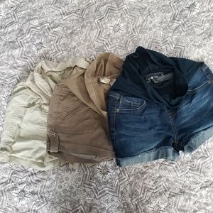 3 pairs of large maternity shorts